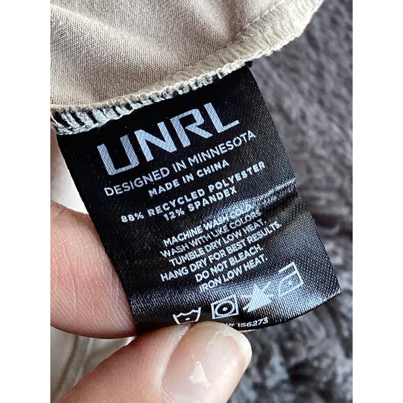 Unrl Men's Ultra Long Sleeve Pullover Hoodie Sports Performance Tan Size Small - Picture 9 of 10